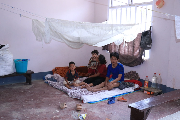 KUKI KHANGLAI LAWMPI RELIEF CENTRE 
